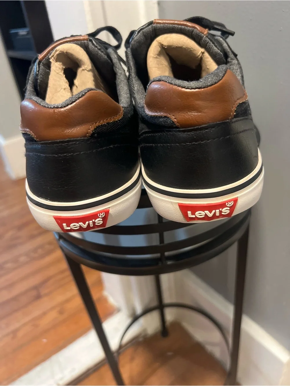 Levi's Men's Black and White Low-Top Sneakers with Red Accents